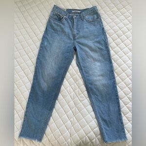 Levi’s High Wasted Mom Jeans